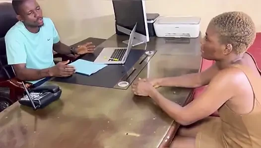 Canavar yarak ıslak amcığı sikiyor