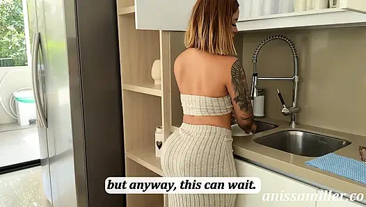 Мой муж снова устал, поэтому я занялась сексом с моим пасыноком сегодня утром