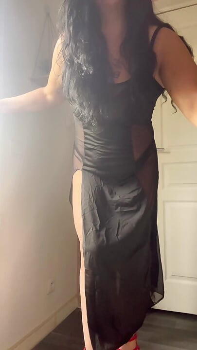 Anda sangat kecil dalam menghadapi ketuanan saya