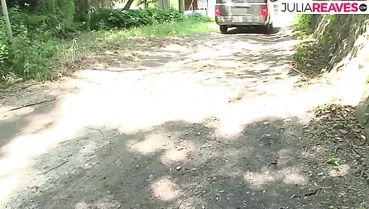 Arabada sakso ve evde üçlü sikiş