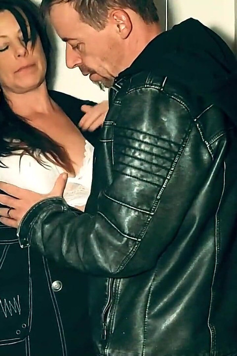 Jade Cheats on Husband