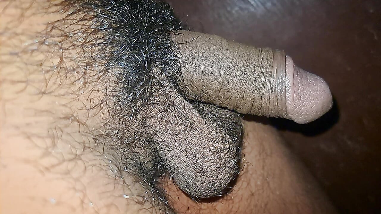 Young Hot Guy Pissing in the Public.