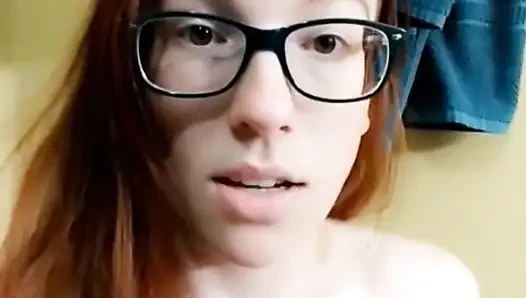 Strip pra-mandi, menggoda dan muncrat