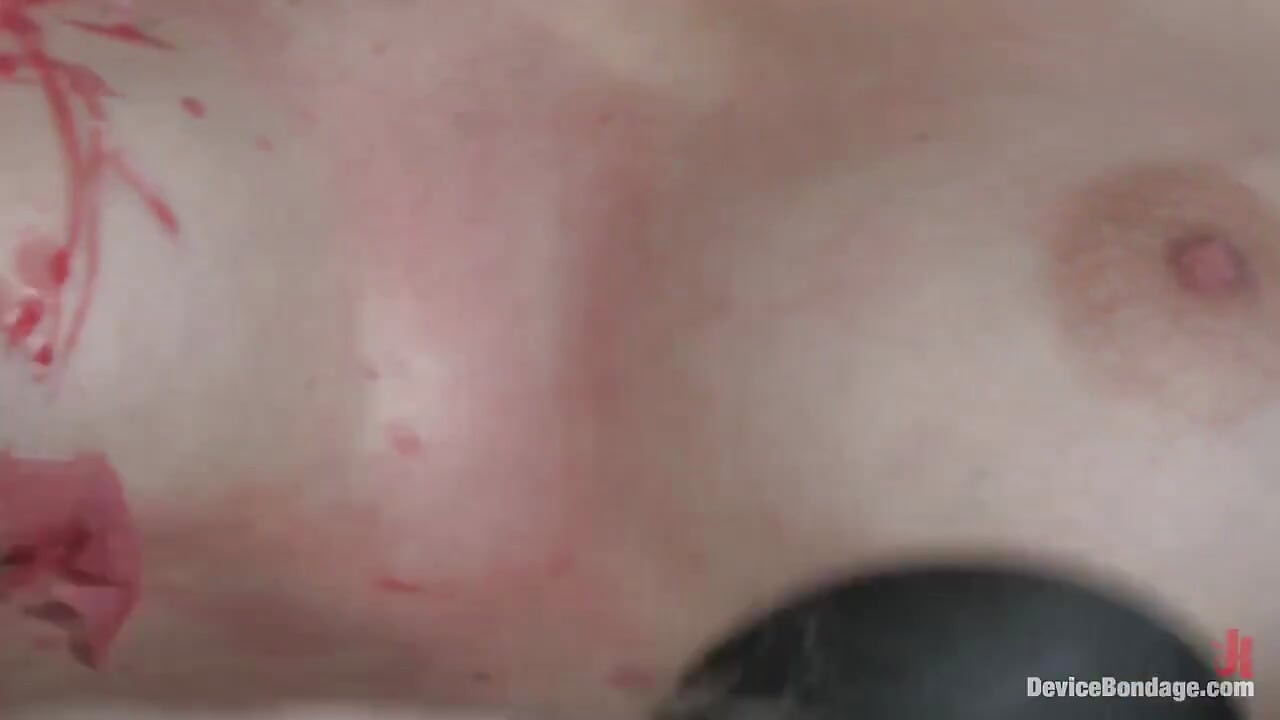 Hot Feet / Blonde Bondage (langsung)