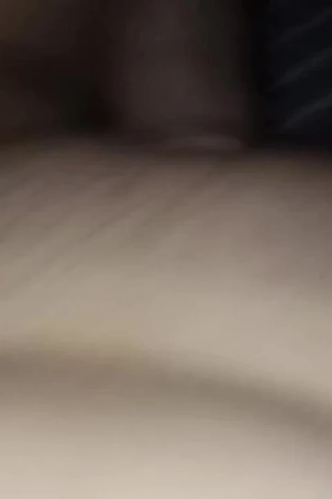 顺从的大屁股女友在情人节被粗暴肛交