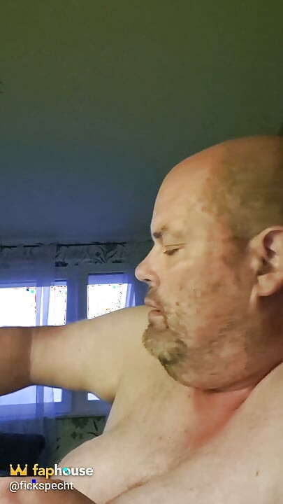 Dildo Fuck Demonstration of the Slut in the Morning