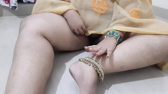 big boobs, desperate Indian horny beautiful bhabhi part 2