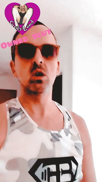 Slutboybe CAM4 Sexy Exhibitionist Pornstar Fucks Masturbator