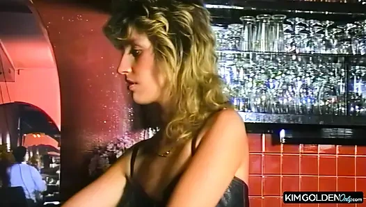 Heisser Blowjob in der Lounge