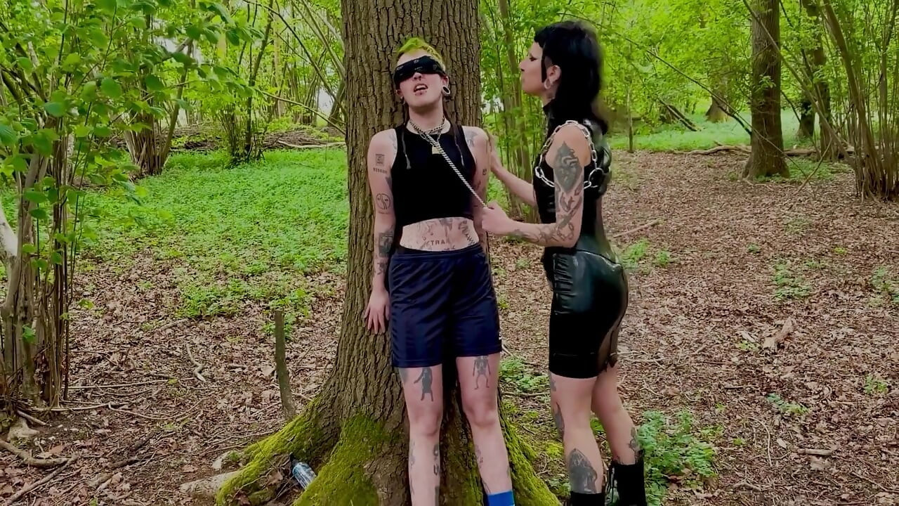 T4t Forest Fisting