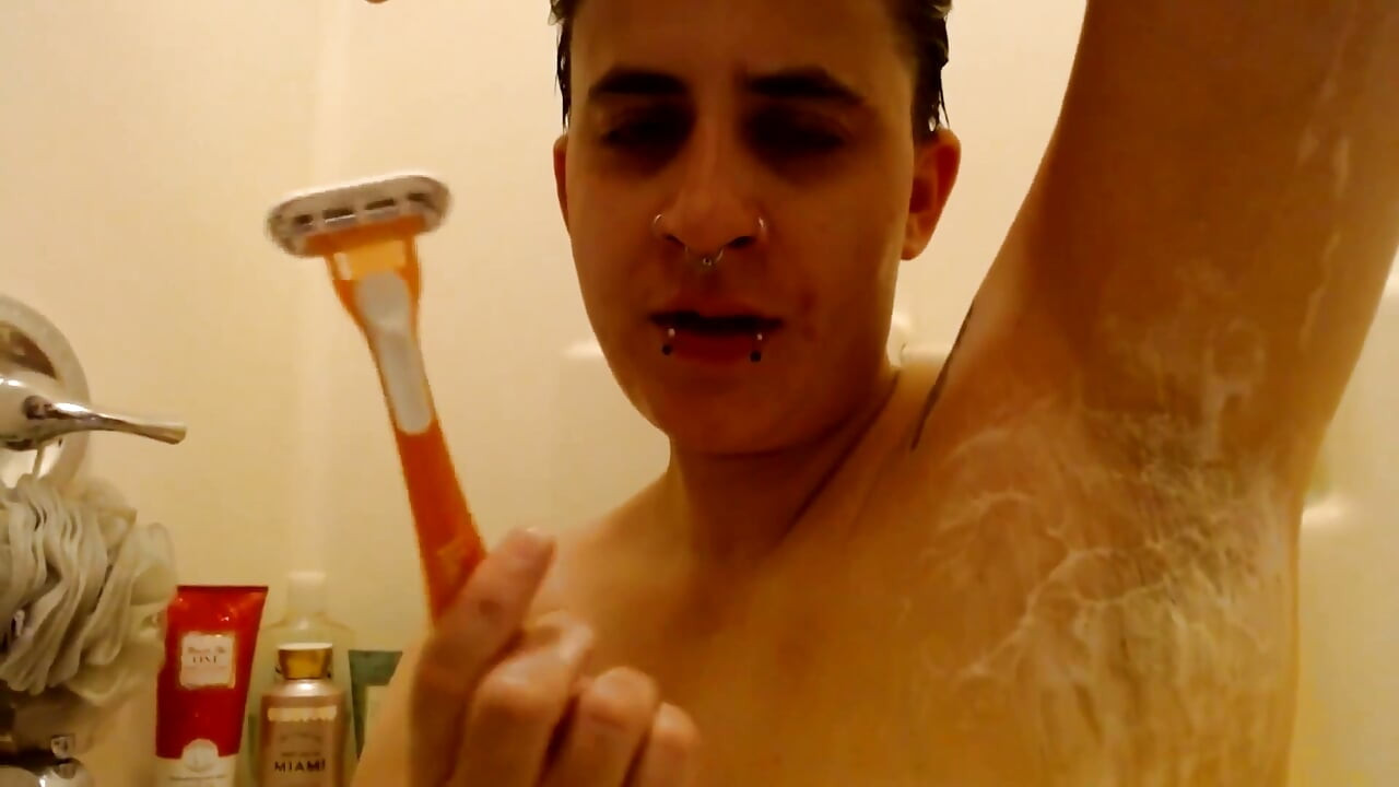 Armpits Play Scrub and Shave