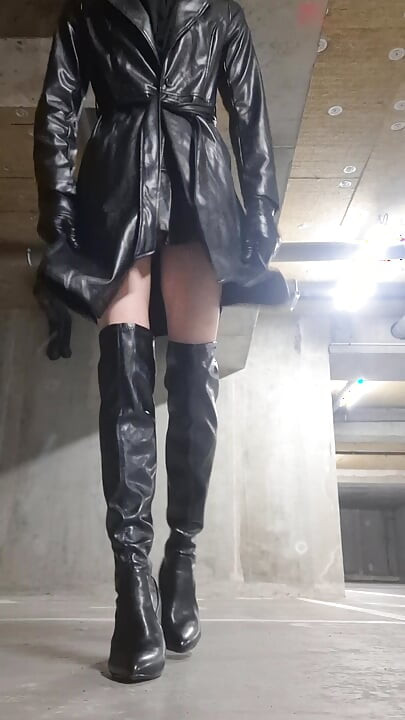 Parking & Leather 😈