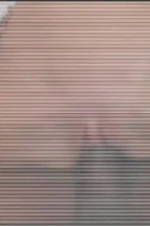 Kirli Orospu Büyük Lezzetli Bir Penis Sürüyor (Film)