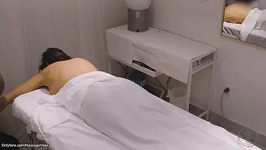 Cheating Wife Fucks the Massage Therapist