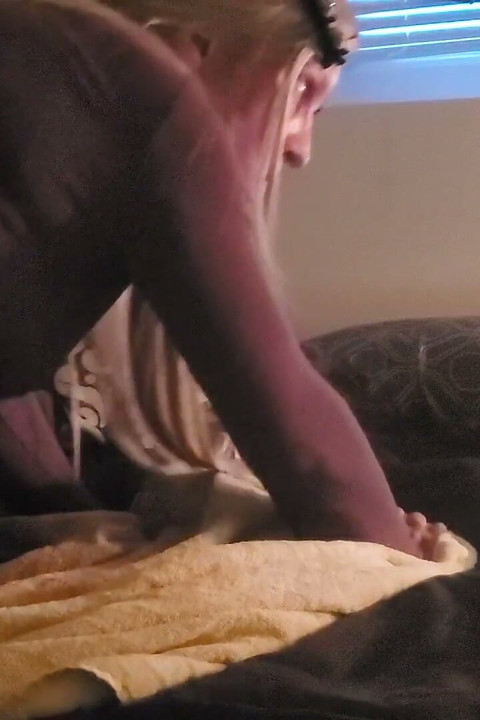 How to Insert Butt Plug