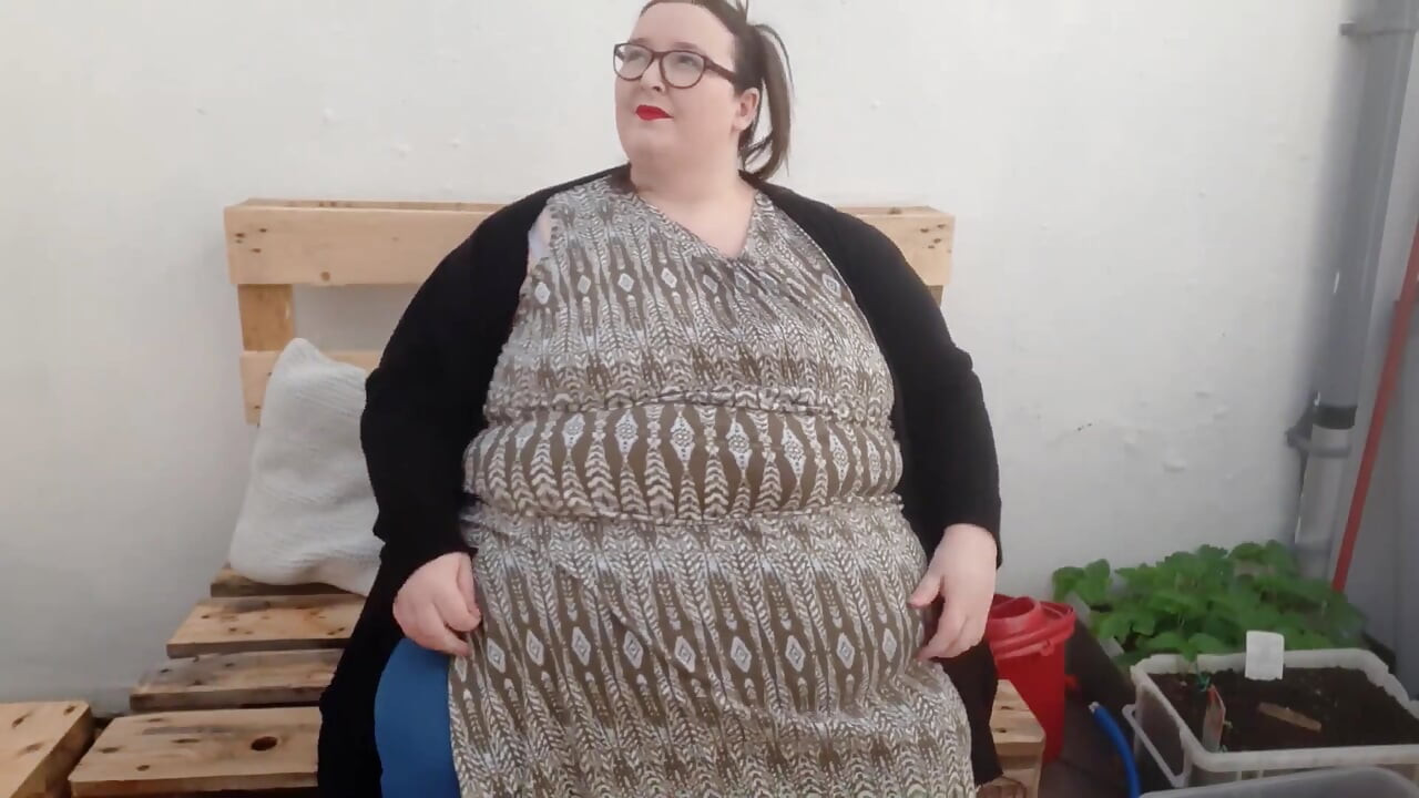 SSBBW 비밀 정원 배꼽 플레이