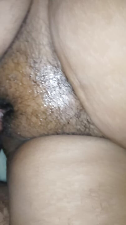 Juicykoos Desi DHA Pakistani aunty fuck by her young husband without condom