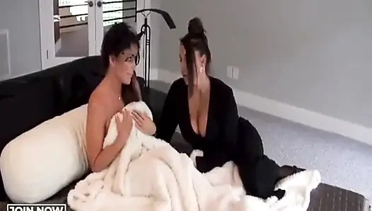 Rachel Steele and Stacie Starr Passionate Lesbian Sex