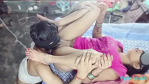 Cewek sange ini lagi asik nyepong kontol sambil nyepong kontol dan ngisap toketnya sambil duduk di kontolnya sambil berbaring lurus - audio bahasa india