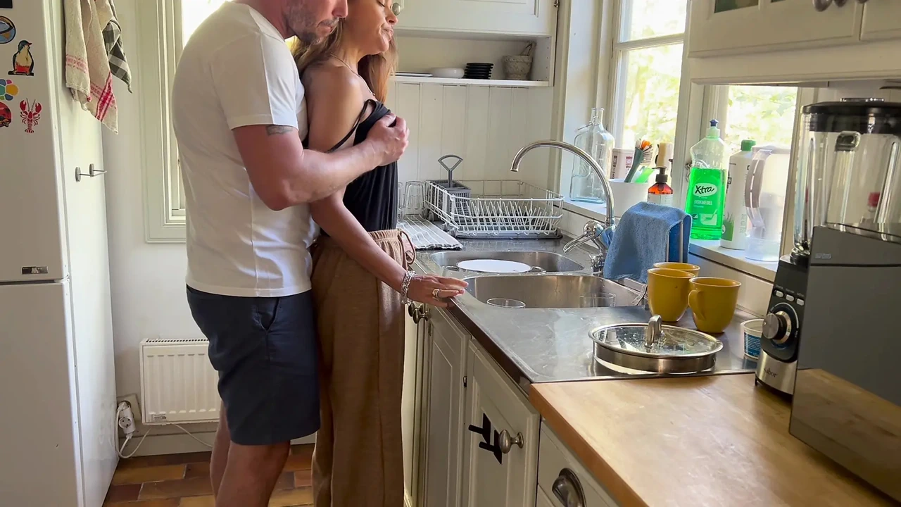I got so horny while watching her doing the dishes