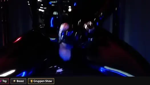 Rubber-Drone mastürbasyon yapıyor