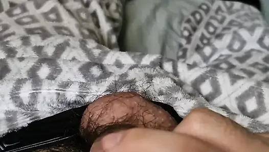 Hava soğukken azıyor ve mastürbasyon yapıyor