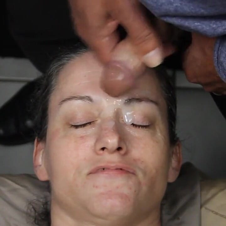 더티 디 그녀의 얼굴 폭발