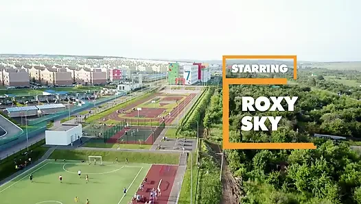 itsPOV - шлюховатая тинка Roxy Sky осушает твой член горячей спермы