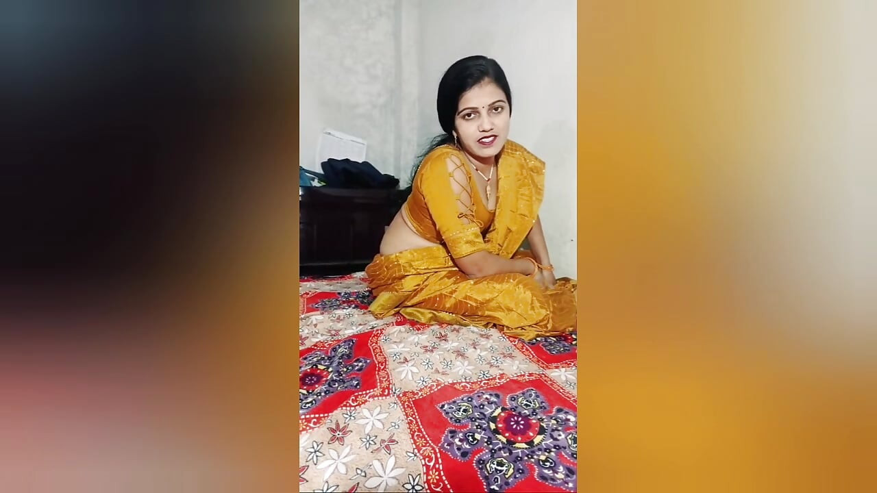 Dua kawan desi India berkongkek tegar dengan seorang lelaki dengan tegar olehnya