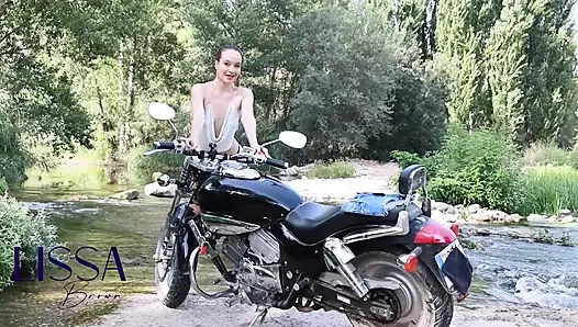 Getaran dengan twerking + mengemudi + sepeda motor bagian 1