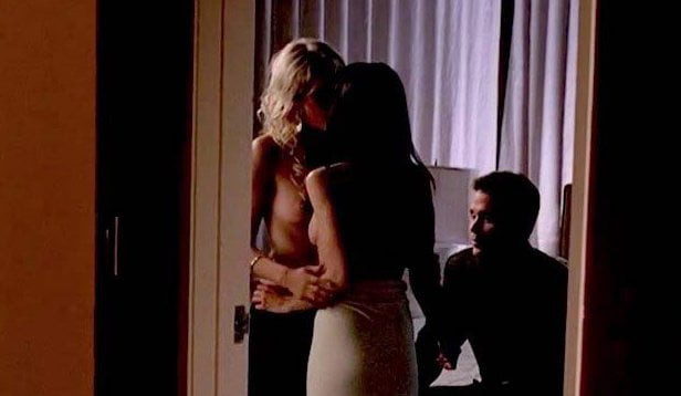 Τόπλες τρίο της Malin Akerman στο scandalplanet.com