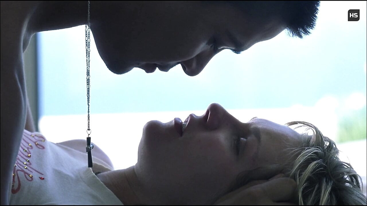 Kirsten Dunst Hot Sex Scenes 1080p