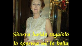 Lucia Arrigoni se branle en hommage