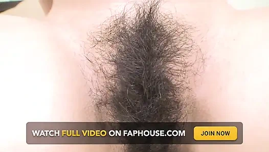 Pelacur yang hebat! Disodok dengan stoking seksi