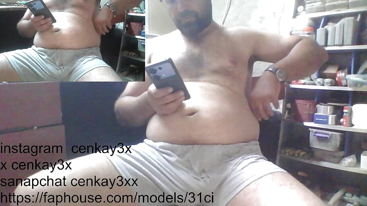Masculine Daddy Live Broadcast