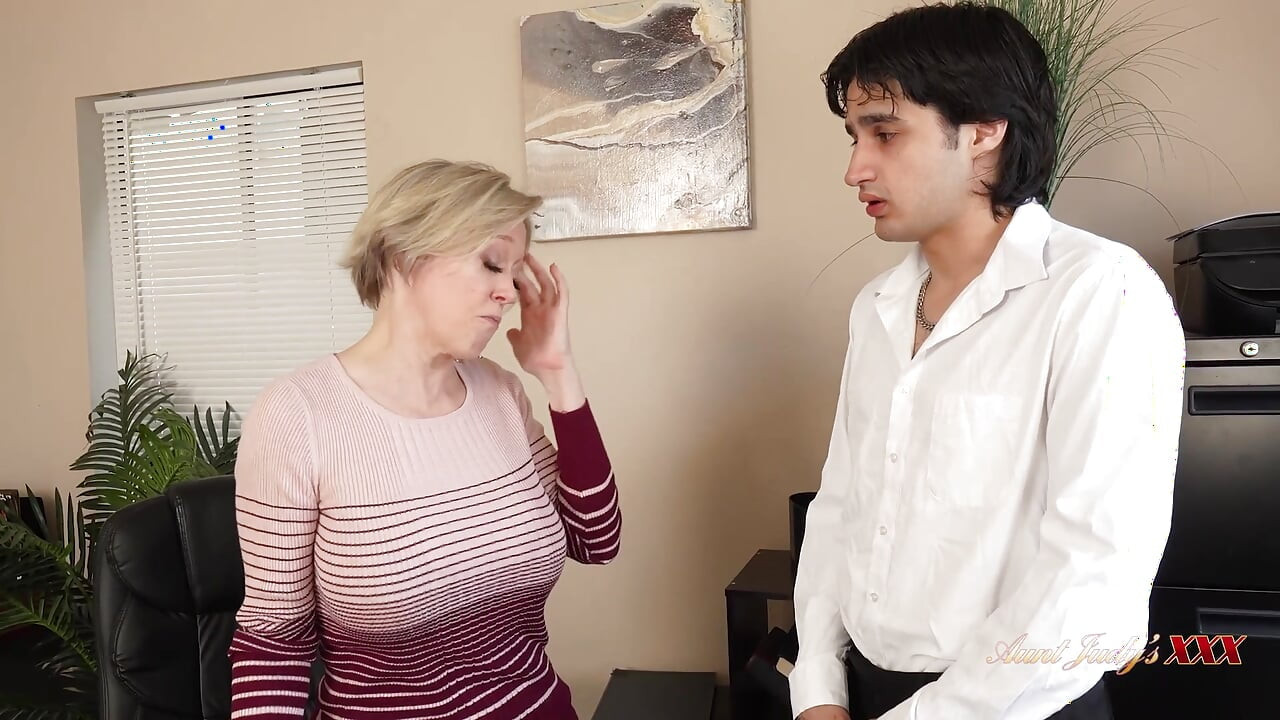 AuntJudysXXX - Busty Boss Lady Dee Williams Fucks Her Lazy Intern