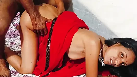 İlk kez üvey anne -üvey oğul kırmızı sari Hintli xxx videoda seks