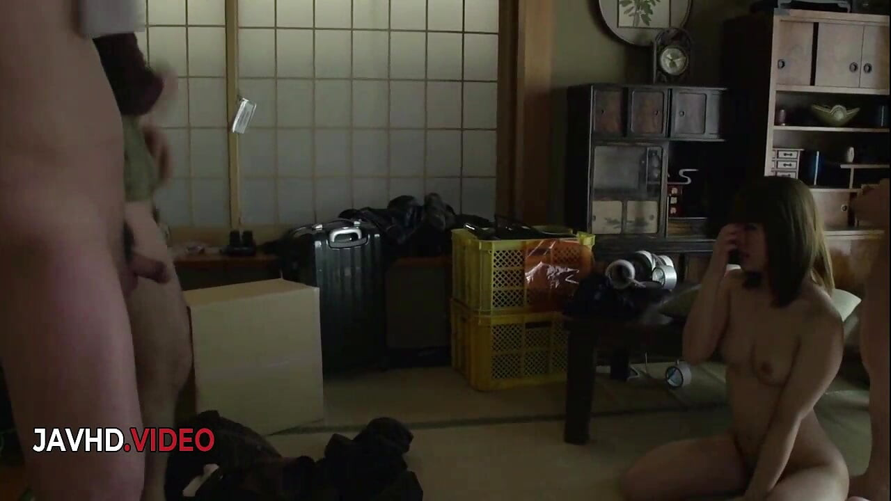 Yuri Hyuga Thrills with Sensual Asian Blowjobs in Steamy Threesome Encounter