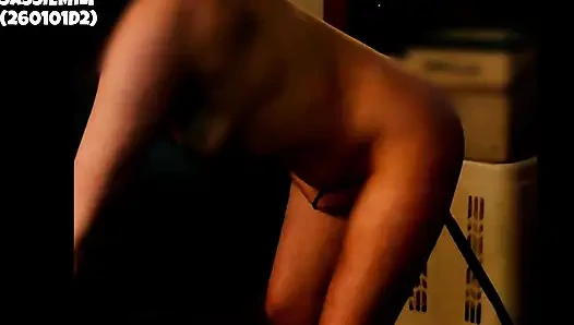 Трахнули машиной раком (260101D2)