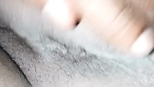 Ibu tiri pamer toket aduhai dan memek beceknya