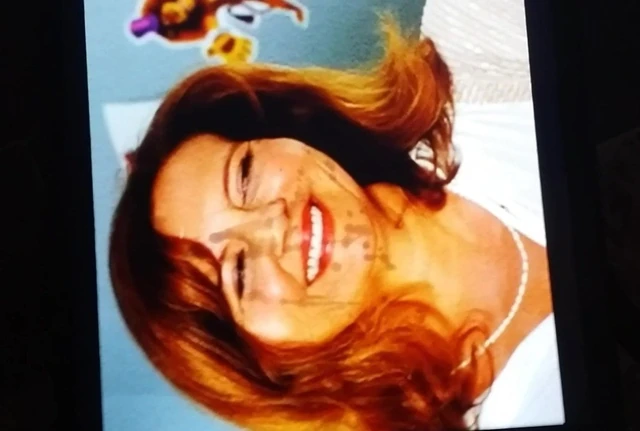 Mature MILF gets facial