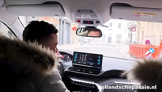 Снимаю Габи, возбужденную голландскую автостопщицу!
