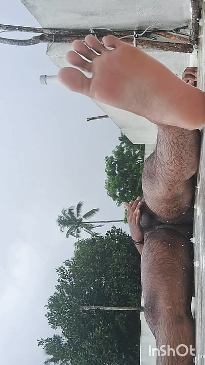 Mallu Man Nude Masturbation In Rain