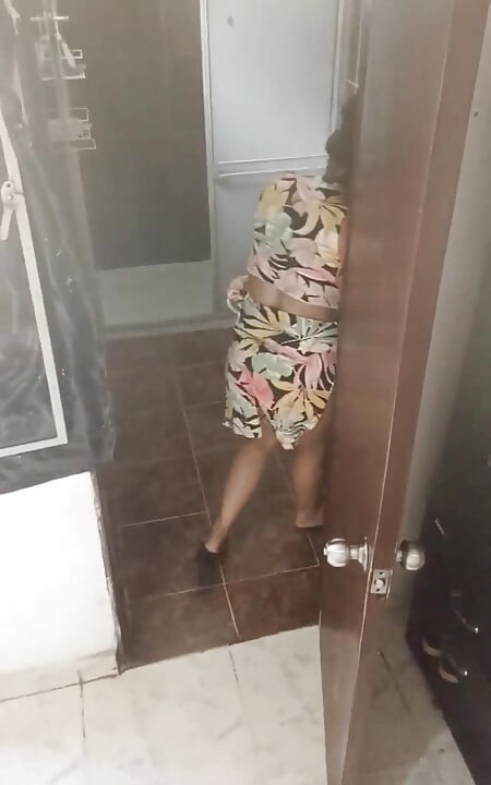 Porno Casting Keilimar od dawna jest w amatorskiej branży porno, a szef nie płaci jej żadnych napiwków