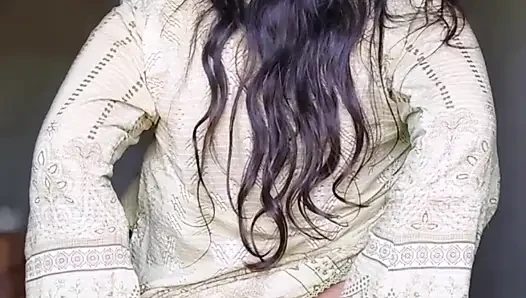 Hot Desi girl fuck her pussy and fingering very horny girl Show nudes for bf xxx video mms