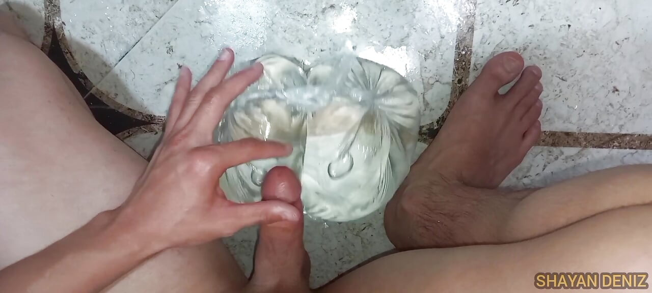Realistische POV-Teaser im Badezimmer mit einzigartigem Stil - SHAYAN DENIZ