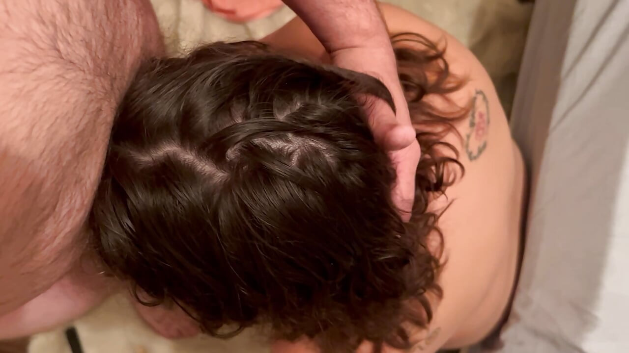 Esposa gostosa é fodida e leva facial