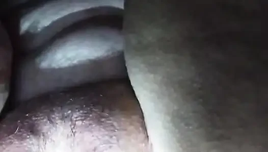 Tante bahenol lagi asik seks anal ukuran medium sampai lubang pantatnya menganga lebar