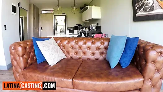 18-летняя рыжая латина действовала так сладко... Я показала ее истинную сторону в фильме