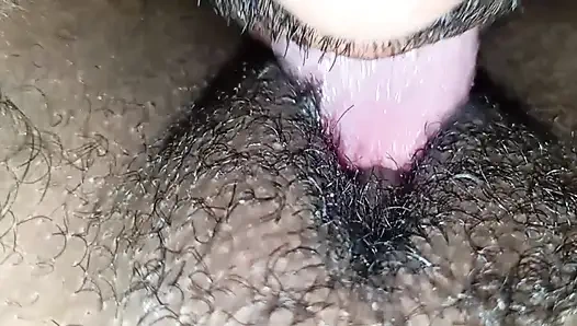 Сосу потную киску замужней верующей после службы